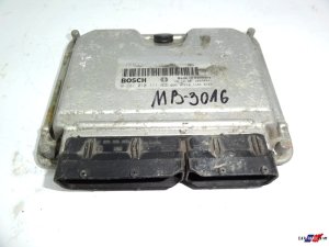 Controlador Ecu 0281010111 038906012K Bosch