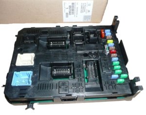 Caja de fusibles 6570A0 Berlingo Partner Original