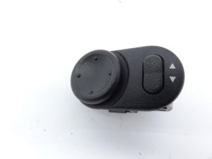 Interruptor de ajuste de espejos Opel Corsa 09226861