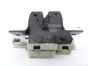 Cerradura del pestillo  del portón trasero Renault Modus 8200947699
