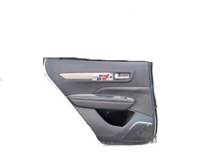 Tapicería de la puerta trasera izquierda Renault Koleos 2 821004108R