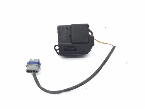 Motor de regulación  de la trampilla 657339 16107210205