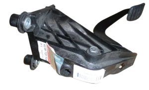 Pedal de embrague  8200725734 Nuevo OE  Renault Laguna II