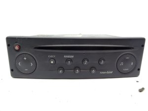 Radio para coche Renault   8200002607