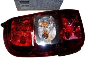Luz trasera izquierda 265551679R Nueva OE Dacia Duster