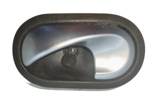 Manilla de puerta izquierda 8200028487 OE Renault Megane Scenic
