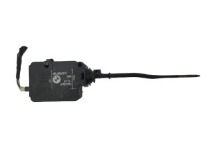 Actuador de la tapa del depósito de combustible 67116923973 BMW E46