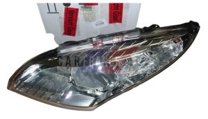Reflector izquierdo nuevo original Renault Megane 3 260607449R