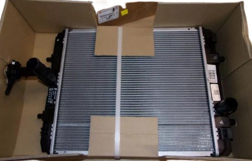 Radiador de agua 1,0 VTI 1691347380  Nuevo Original Citroën Peugeot C1
