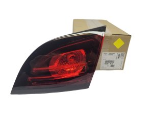 Luz trasera derecha 6351KV Nueva OE Citroën Peugeot DS4