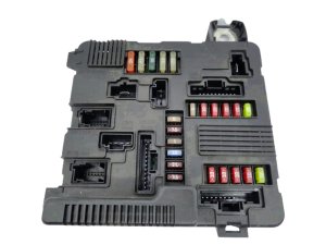 Controlador UPC X84 N3 8200306033B Renault Megane 2
