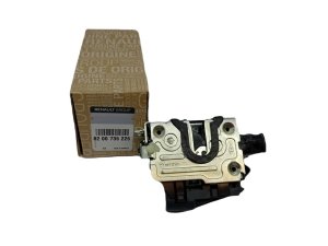 Cerradura de puerta delantera izquierda Dacia Duster 8200735225