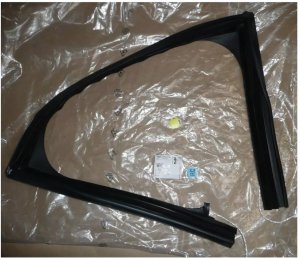 Junta de la ventana trasera izquierda  9300X8 Peugeot 3008 5008 Original