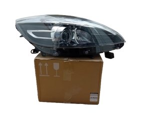 Reflector derecho 260108453R Nuevo OE Renault Scenic III 12-16