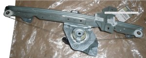 Elevador de ventana delantero izquierdo  807213506R Dacia Duster Original