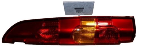 Luz trasera derecha 8200150626 Renault Kangoo Original