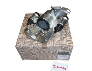Pinza de freno trasera izquierda 440114638R Renault Master III Original