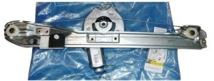 Elevador de ventana trasero izquierdo 8200291151 Renault Clio III Original