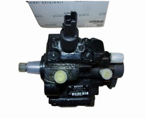 Bomba de inyección 1920.CY 1920CY Citroën Xsara Picasso 2,0 HDI Original