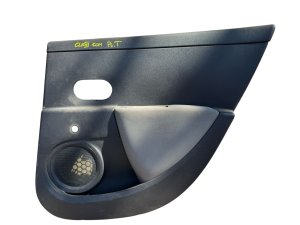 Tapicería de la puerta trasera derecha 8200293860 Renault Clio III Kombi