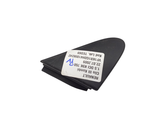 Moldura del guardabarros izquierdo 8200357709 Renault Clio 3