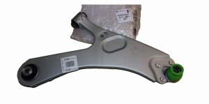 Brazo de suspensión delantero derecho 9831682780 Citroën C4 III Peugeot 2008 II Original Nuevo