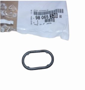 Junta del radiador de aceite de la caja de cambios 9806533880 Peugeot 5008  1.2 THP Original Nuevo