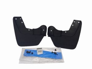 Guardabarros delantero 8201700279 Dacia Duster 17 Juego original