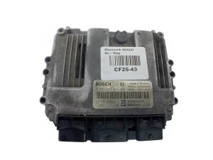 Controlador  ECU 0281011645 8200305678 Renault