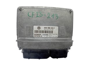 Controlador ECU 03D906033F 5WP4029802 VW Siemens