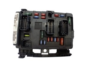 Controlador BSM B4 9643498780  T118470004F  PSA Siemens