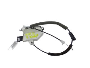 Cerradura de puerta delantera derecha  828405 9135EA 9135.EA  Peugeot Citroën
