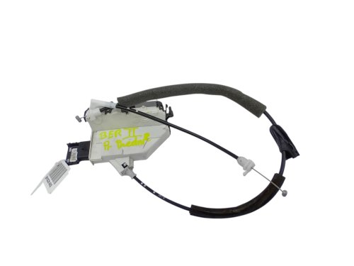 Cerradura de puerta delantera derecha  828405 9135EA 9135.EA  Peugeot Citroën