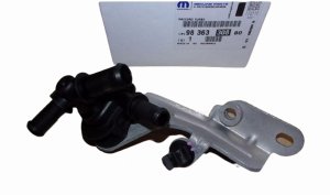 Soporte de la bomba de agua 9836330880 Citroën C5 III 1.2THP Original Nuevo