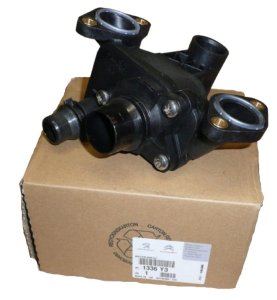 Carcasa del termostato Original 1336Y3 C5 407  2.7-3.0 HDI