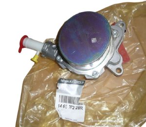 Bomba Vaco 146507228R Master 3 Nueva Original
