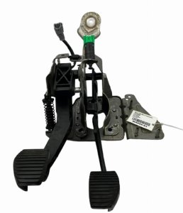 Pedal de embrague y freno 9681151580 Peugeot 308  5008