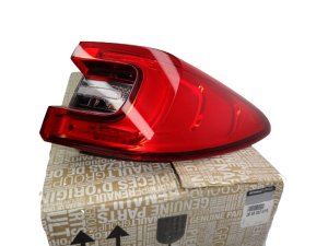 Luz trasera derecha original Renault Kadjar 265508701R