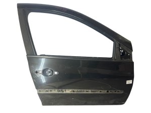 Puerta delantera derecha 7751479112 Renault Clio III 5D NV676 Original usada