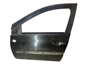 Puerta delantera izquierda Renault Clio III 5D 7751476106 Lacado NV676 Usada Original