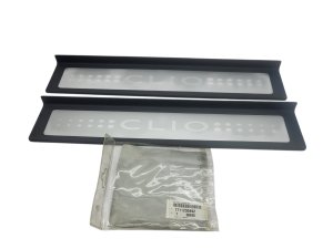 Moldura decorativa del umbral 7711230492 Izquierda Delantera Renault Clio III Original Nueva