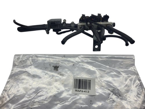 Riel de inyección 2.0 16V F4R 67R-010973 ACW01 4 cilindros  Renault Original usado