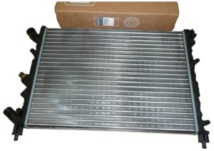 Radiador de agua + sensor de temperatura 7701038237 Renault Original Nuevo