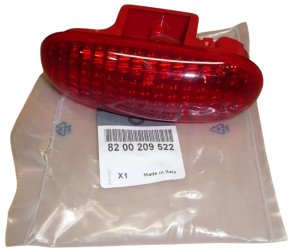 Luz de freno 8200209522 Renault Trafic II 01-14 Original Nueva