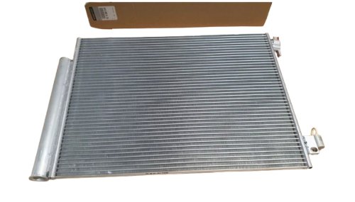 Condensador de aire acondicionado Valeo 921006454R Clio 4 Sandero 2