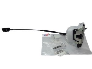 Cerradura de puerta trasera izquierda original 8200000657 Renault Laguna 2
