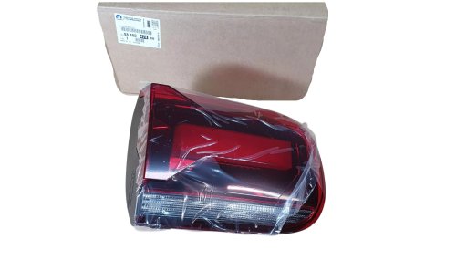 Luz trasera izquierda del portón 9845247480 Citroën C5 Aircross Nueva Original