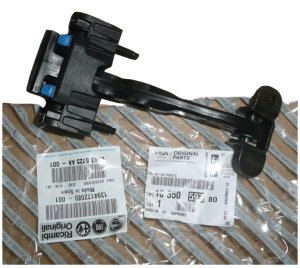 Limitador de puerta delantera 1394172080 L=P Fiat Ducato 2014> Original Nuevo